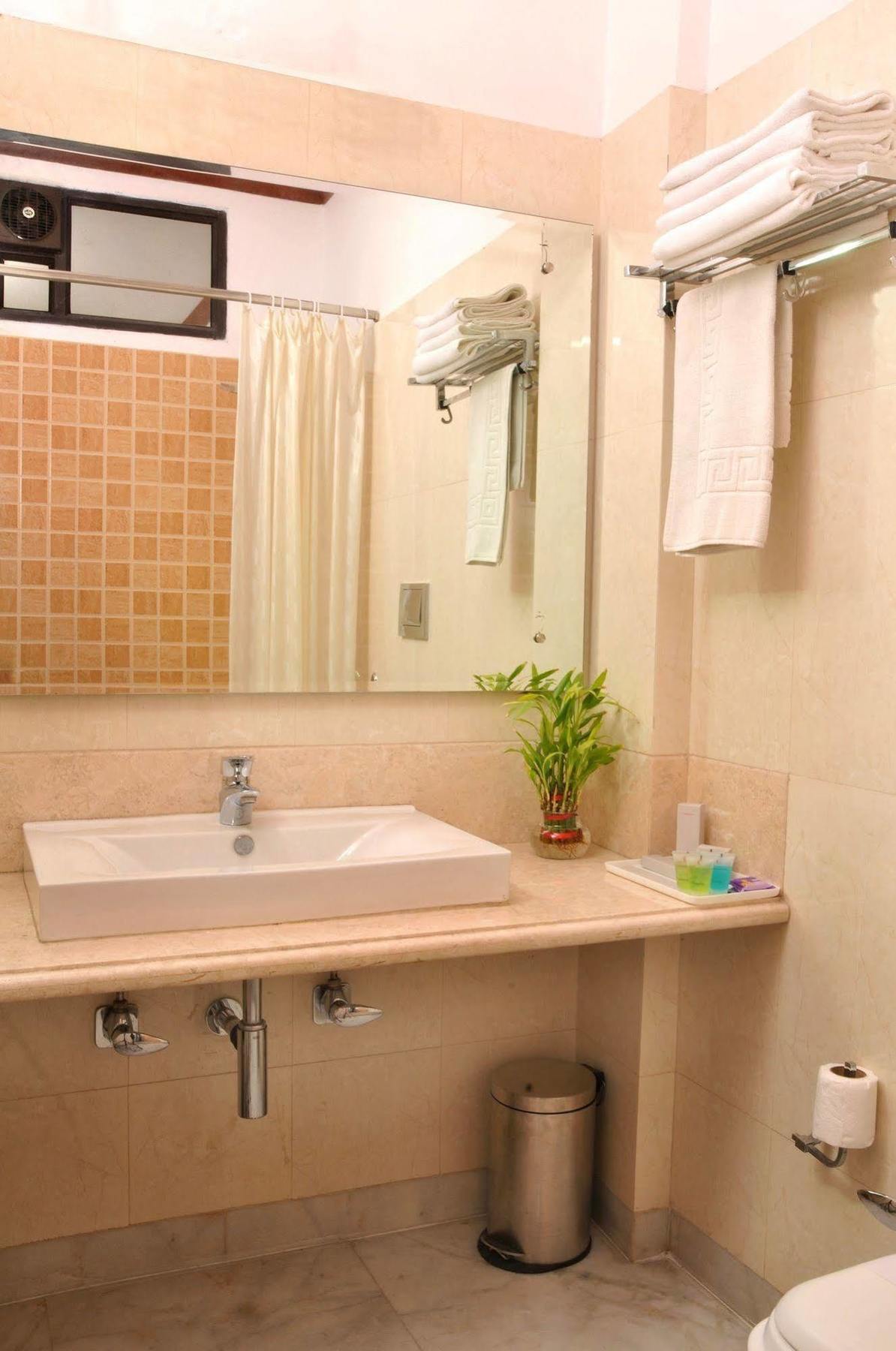 Hotel Citi International Delhi  Luaran gambar